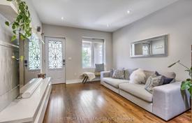 8غرفة  دو خانه بهم متصل Old Toronto, کانادا. C$1,788,000