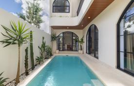 3غرفة ویلا  227 متر مربع South Kuta, اندونزی. $346,000