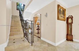 5غرفة خانه  526 متر مربع میامی, ایالات متحده آمریکا. $1,999,000