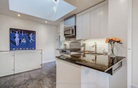 7غرفة خانه  Etobicoke, کانادا. C$2,120,000