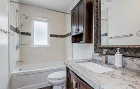 15غرفة  دو خانه بهم متصل Old Toronto, کانادا. C$1,736,000