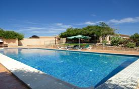 دو خانه بهم چسبیده – مایورکا, جزایر بالئاری, اسپانیا. 4,200 € هفته ای