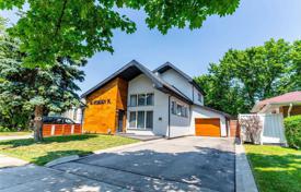 خانه  – Etobicoke, تورنتو, انتاریو,  کانادا. C$1,580,000