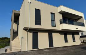 2غرفة آپارتمان  140 متر مربع Umag, کرواسی. 407,000 €