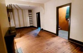 8غرفة خانه  Etobicoke, کانادا. C$1,283,000