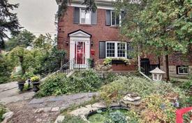 خانه  – East York, تورنتو, انتاریو,  کانادا. C$1,959,000
