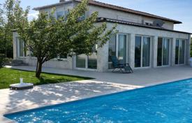 4غرفة خانه  380 متر مربع Pylaia, یونان. 1,350,000 €
