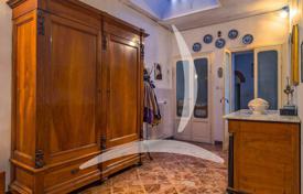 6غرفة ویلا  600 متر مربع Montepulciano, ایتالیا. 900,000 €
