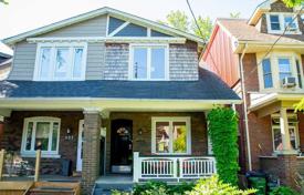  دو خانه بهم متصل – East York, تورنتو, انتاریو,  کانادا. C$1,264,000