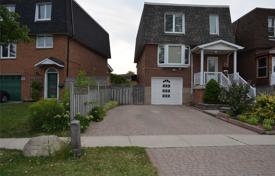 خانه  – Etobicoke, تورنتو, انتاریو,  کانادا. C$1,078,000