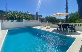 13غرفة ویلا  321 متر مربع تاراگونا, اسپانیا. 625,000 €