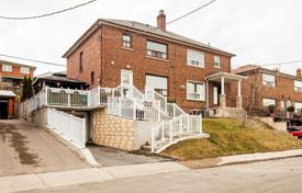  دو خانه بهم متصل – York, تورنتو, انتاریو,  کانادا. 775,000 €