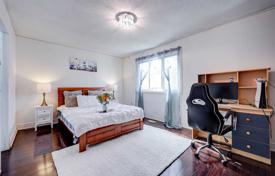 8غرفة خانه  اسکاربرو، تورنتو, کانادا. C$1,658,000