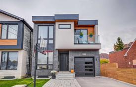 خانه  – Etobicoke, تورنتو, انتاریو,  کانادا. C$2,142,000