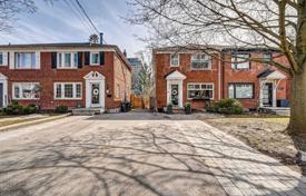  دو خانه بهم متصل – East York, تورنتو, انتاریو,  کانادا. C$2,313,000