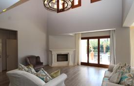 6غرفة دو خانه بهم چسبیده 400 متر مربع Aphrodite Hills, قبرس. 3,150,000 €