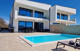5غرفة خانه  175 متر مربع Kanfanar, کرواسی. 675,000 €