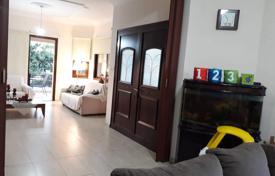 6غرفة دو خانه بهم چسبیده 420 متر مربع Emba, قبرس. 750,000 €