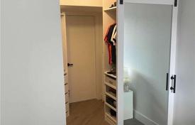 6غرفة آپارتمان  Old Toronto, کانادا. C$1,237,000