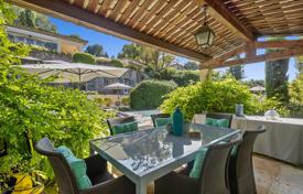6غرفة ویلا  موگینز(فرانسه), فرانسه. 5,300,000 €