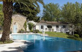 6غرفة ویلا  Valbonne, فرانسه. 3,295,000 €