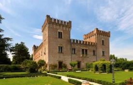 قلعه  – ورونا, ونتو, ایتالیا. 14,400,000 €