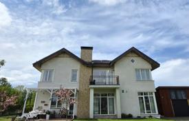 7غرفة خانه  220 متر مربع Mārupe, لتونی. 520,000 €