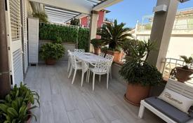 6غرفة آپارتمان  Pietrasanta, ایتالیا. 720,000 €