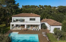6غرفة ویلا  Valbonne, فرانسه. 2,990,000 €