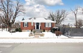 4غرفة خانه  Etobicoke, کانادا. C$1,423,000