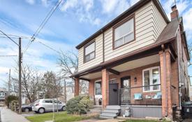  دو خانه بهم متصل – East York, تورنتو, انتاریو,  کانادا. C$1,383,000