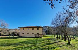 ویلا  2700 متر مربع Arezzo, ایتالیا. 1,190,000 €
