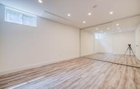 10غرفة خانه  اسکاربرو، تورنتو, کانادا. C$1,929,000
