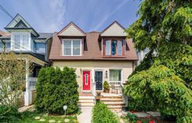  دو خانه بهم متصل – East York, تورنتو, انتاریو,  کانادا. C$928,000