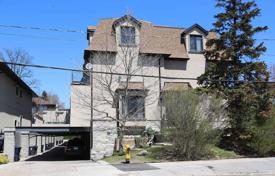  دو خانه بهم متصل – نورث یورک, تورنتو, انتاریو,  کانادا. C$2,074,000