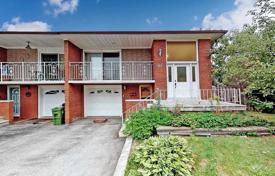  دو خانه بهم متصل – نورث یورک, تورنتو, انتاریو,  کانادا. C$981,000