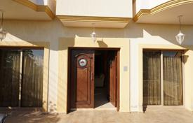 4غرفة دو خانه بهم چسبیده 219 متر مربع Agios Athanasios (Cyprus), قبرس. 900,000 €