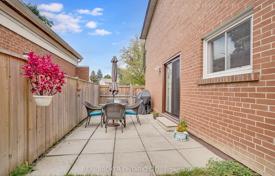 11غرفة خانه  Etobicoke, کانادا. C$1,336,000