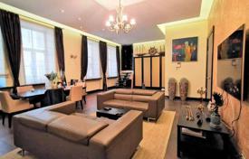 5غرفة آپارتمان  247 متر مربع Central District, لتونی. 988,000 €