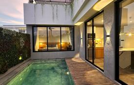 2غرفة ویلا  150 متر مربع South Kuta, اندونزی. $250,000