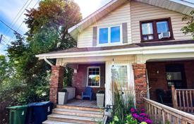  دو خانه بهم متصل – Woodbine Avenue, تورنتو, انتاریو,  کانادا. C$1,322,000
