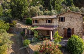 3غرفة ویلا  250 متر مربع Montalcino, ایتالیا. 1,050,000 €