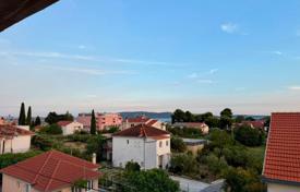 10غرفة خانه  420 متر مربع Kastela, کرواسی. 459,000 €