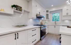 7غرفة  دو خانه بهم متصل Old Toronto, کانادا. C$1,553,000