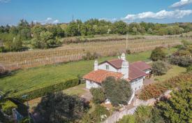 5غرفة ویلا  Trieste, ایتالیا. 750,000 €