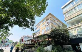 3غرفة آپارتمان  160 متر مربع Kadıköy, ترکیه. $328,000