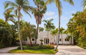 دو خانه بهم چسبیده – Key Biscayne, فلوریدا, ایالات متحده آمریکا. $2,149,000