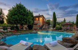 10غرفة ویلا  550 متر مربع Civitella In Val di Chiana, ایتالیا. 2,950,000 €