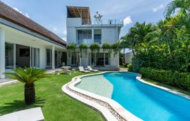 5غرفة ویلا  450 متر مربع Canggu, اندونزی. $499,000