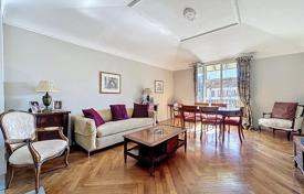 3غرفة آپارتمان  82 متر مربع Le Carré d'Or, فرانسه. 725,000 €